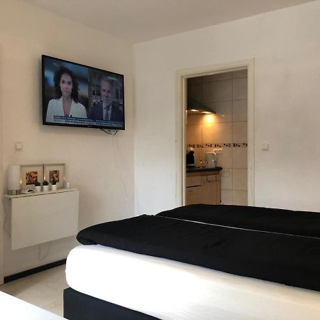 Prive Apartment With Use Of Outside Jacuzzi Apeldoorn Exterior foto